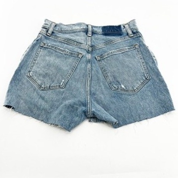 Abercrombie Fitch Curve Love The 90s Straight Denim Shorts Size 26 - Picture 3 of 5